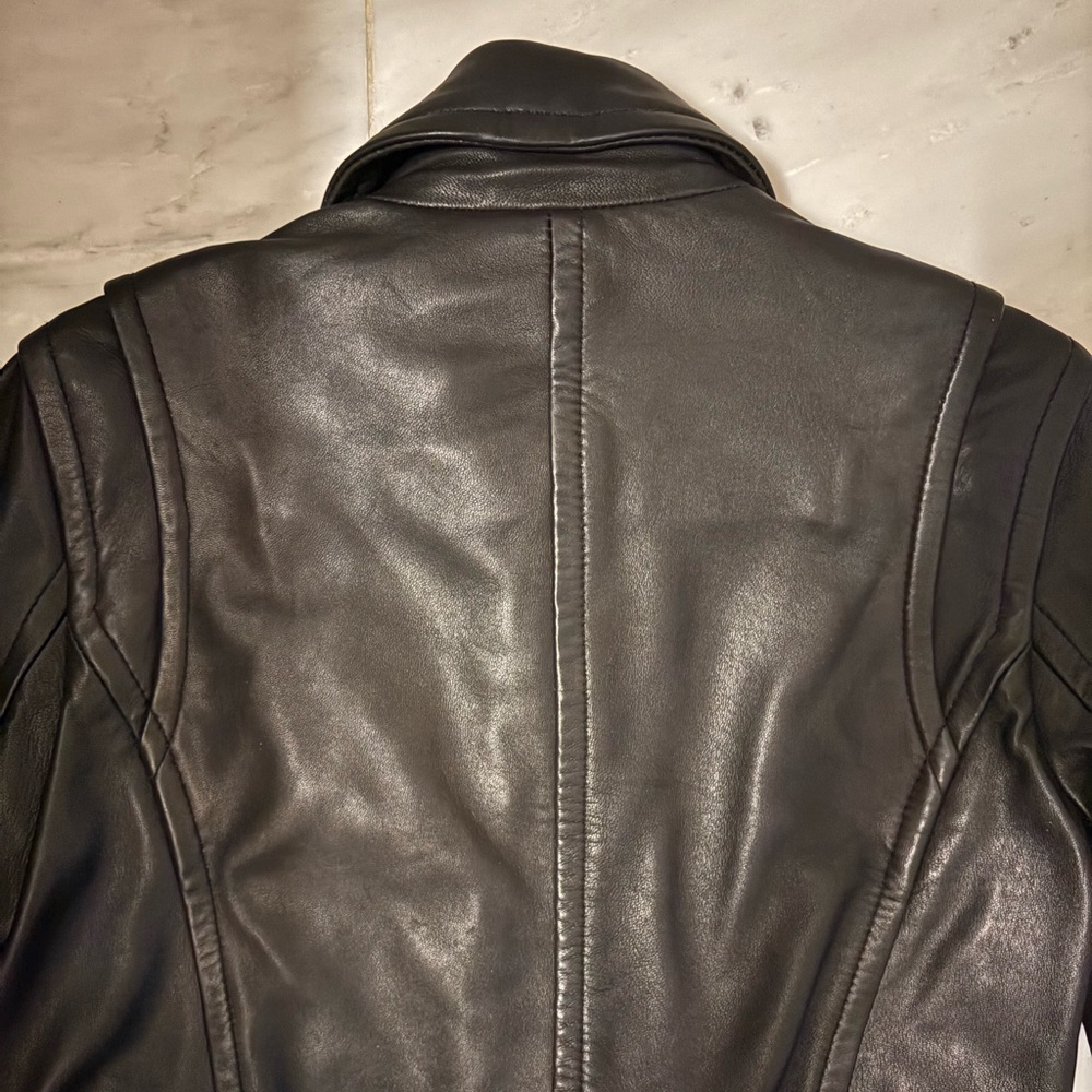 Quince Black Leather Bomber Jacket - Picture 5 of 12
